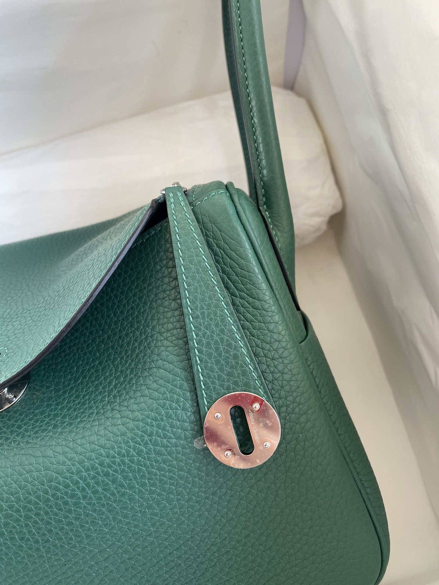 Hermes Lindy 30cm Handbag Shoulder Bag In Dark Green Clemence Leather